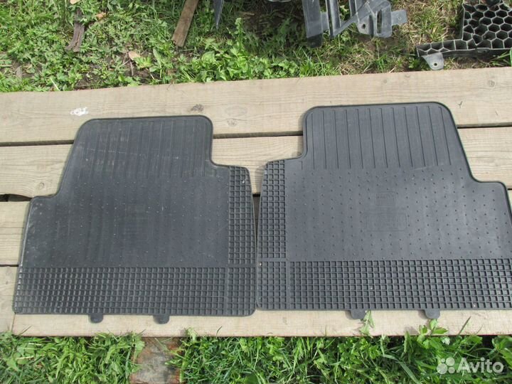 Новые оригинал коврики резина задние К-Т C-MAX 03