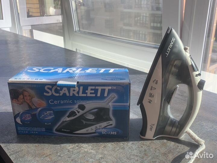 Утюг Scarlett с керамической подошвой 1600w