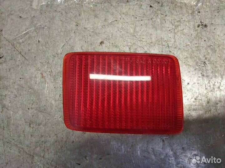 Отражатель в бампер задний левый Suzuki Grand