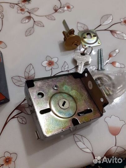 Замок накладной чёрный никель