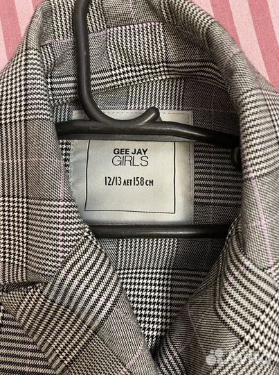 Серая школьная форма