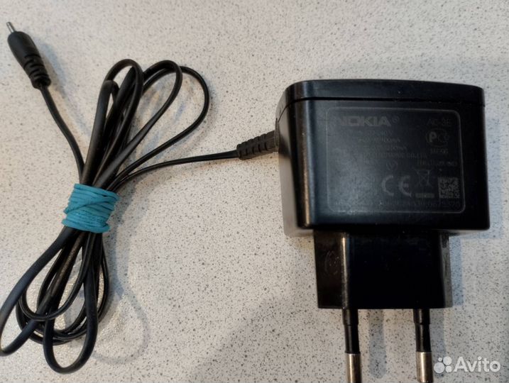 Зарядное устройство для кнопочных телефонов