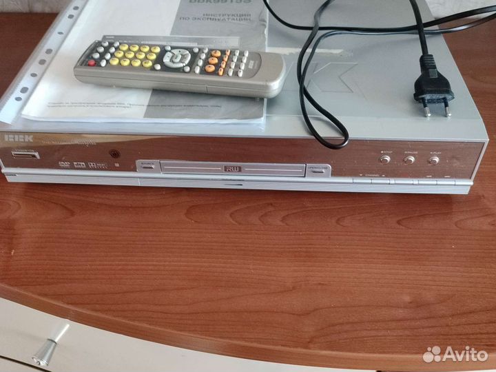 Dvd пишуший,рекодер-плеер bbk9915S