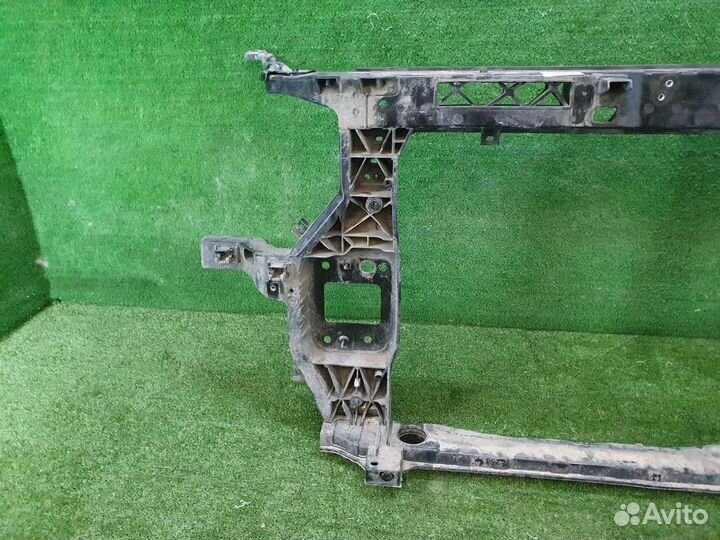 Панель передняя/телевизор (в сборе) Hyundai Santa Fe