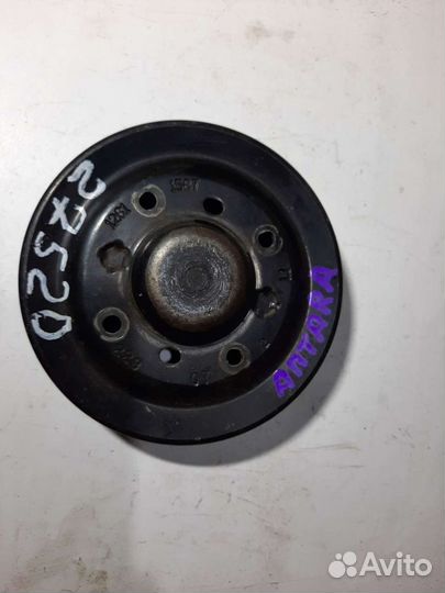 Шкив водяного насоса (помпы) Opel Antara 3.2
