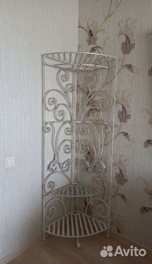 Вешалка в прихожую