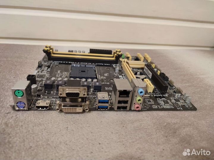 Материнская плата Не рабочая