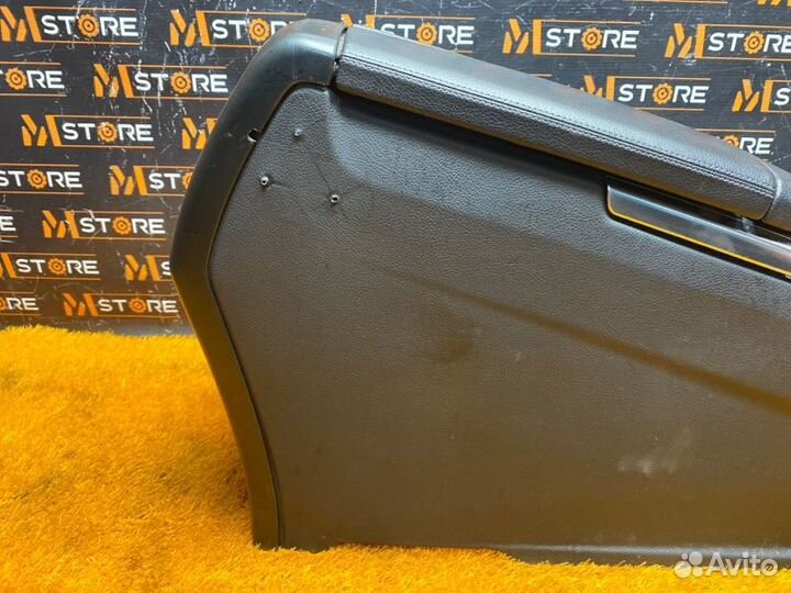 Консоль между сидений Mercedes-Benz M-Class W166
