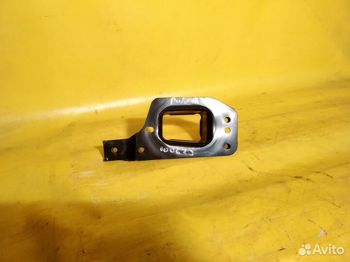 Кронштейн лонжерона передний левый VW Polo поло 5