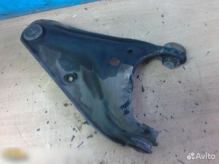 Рычаг передний правый Nissan Almera (G15) 2013