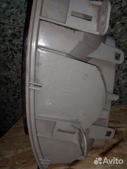 Фонарь задний левый skoda rapid