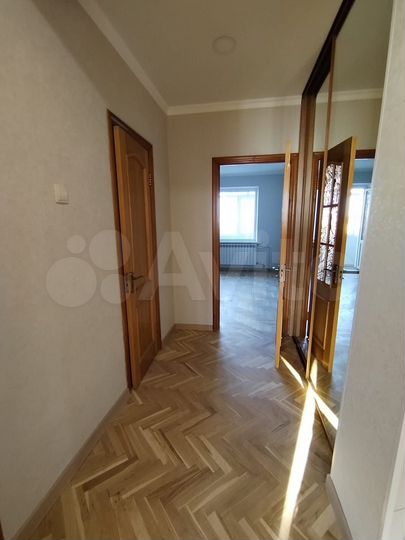 2-к. квартира, 75 м², 4/4 эт.