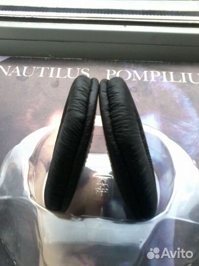 Амбюшуры для наушников tech