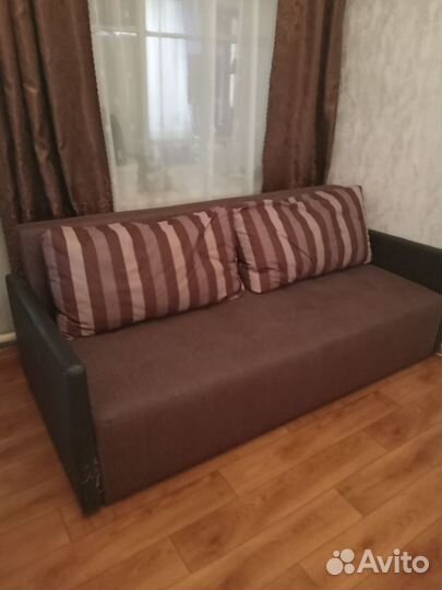 Диван