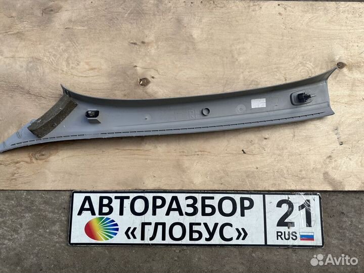 Обшивка передней правой стойки Astra H 2007