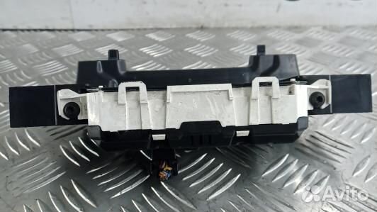 Монитор ford focus 3 (ZEA33JA01)