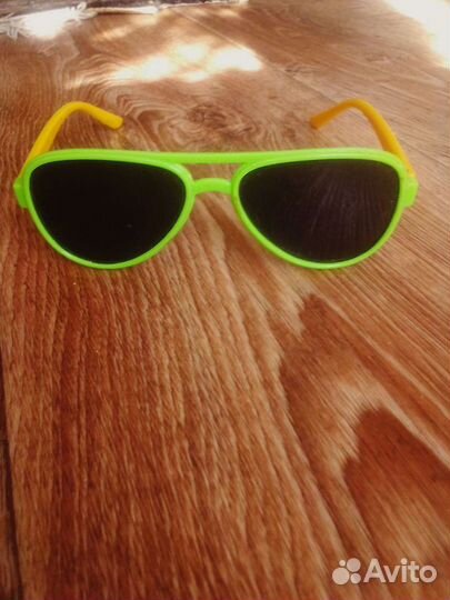 Солнцезащитные очки