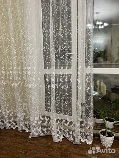 Шторы 2 полотна новые
