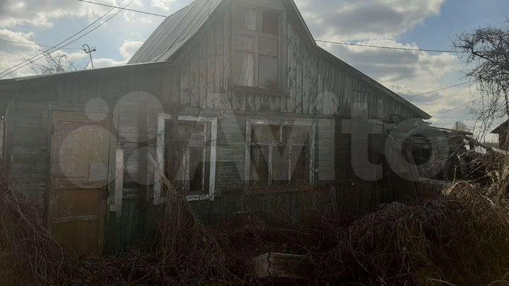 Дом 25 м² на участке 4 сот.