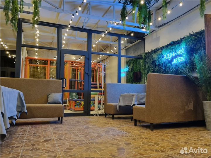 Пластиковые двери