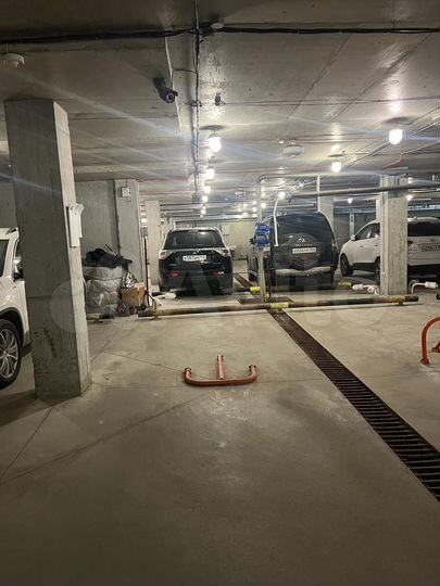 Машиноместо, 15 м²