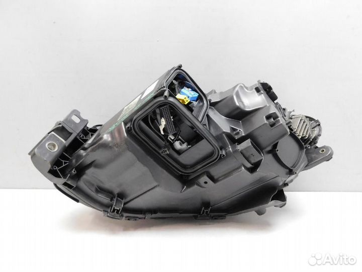 Фара правая Mercedes-Benz M-Class