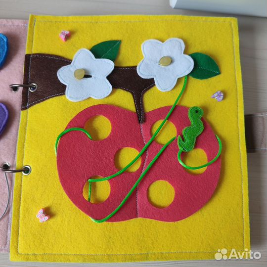 Развивающая книжка из фетра
