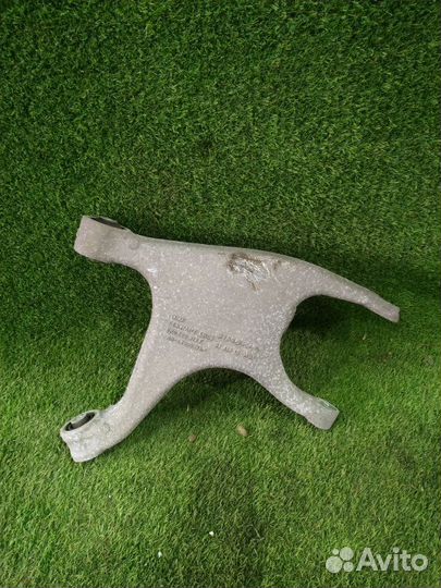 Рычаг прав. зад. audi A8