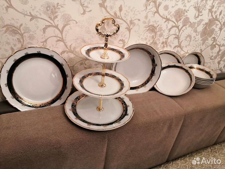 Набор столовой посуды новый