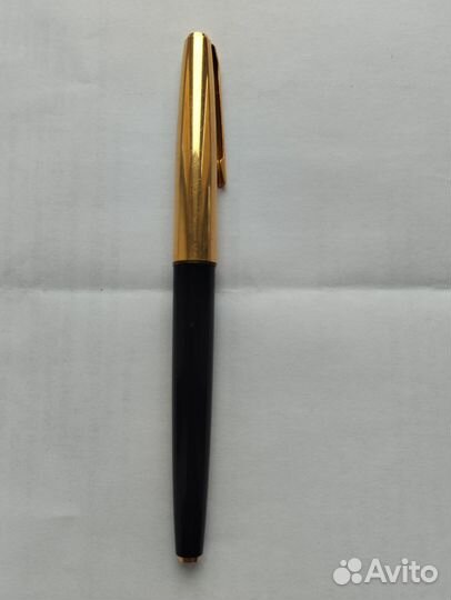 Перьевая ручка с золотым пером 583