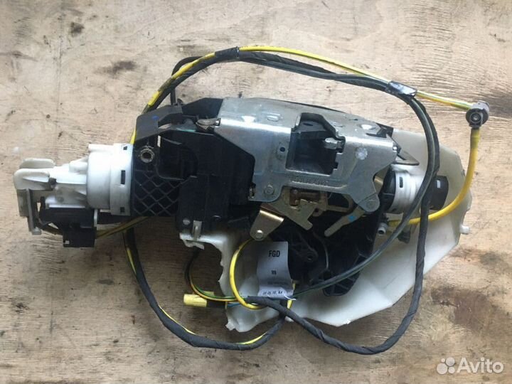 Замок двери задней левой Mercedes S430L W220