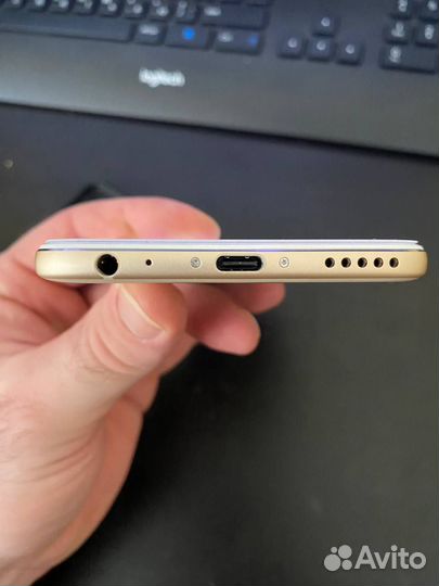 Xiaomi Mi A1 Android One, 4/64 ГБ