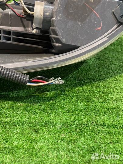 Стоп сигнал (6) правый Nissan X-Trail HNT32