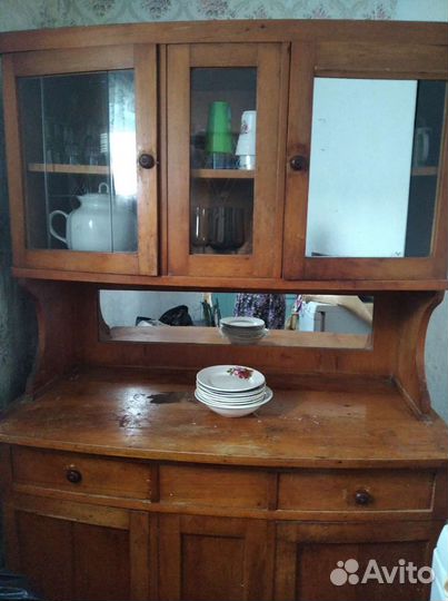Старинный буфет