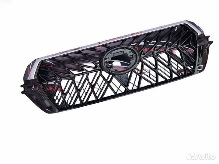 Решетка радиатора Toyota Land Cruiser 200 H0884