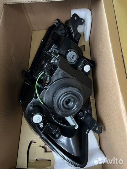 Фара передняя правая на lancer 9 depo