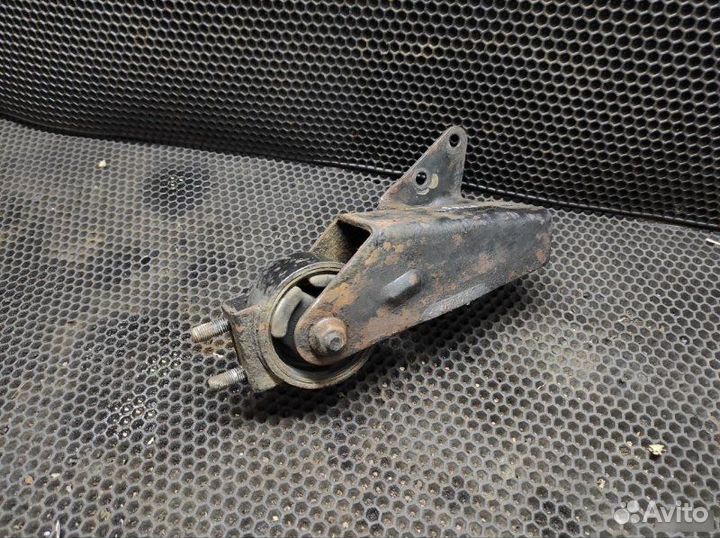 Подушка двигателя с кронштейном Kia Shuma 2