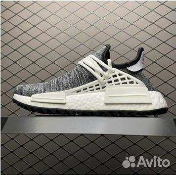 Кроссовки Pharrell Williams x Adidas Human Race