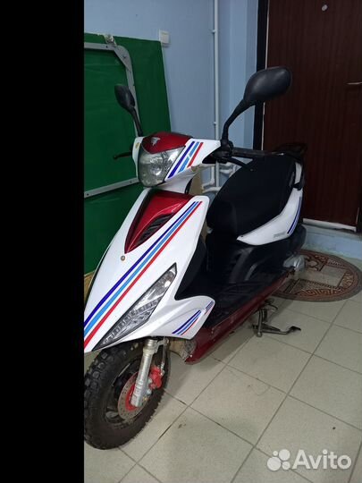 Скутер Vento Corsa 150куб