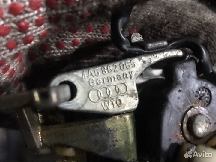 Замок крышки багажника Audi 4A5862055