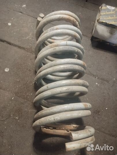 Пружины задние 2121