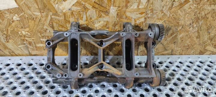 Постель коленвала Mercedes Sprinter W906 2011