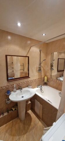 3-к. квартира, 65 м², 4/9 эт.