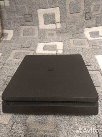 Play Station 4 1tb