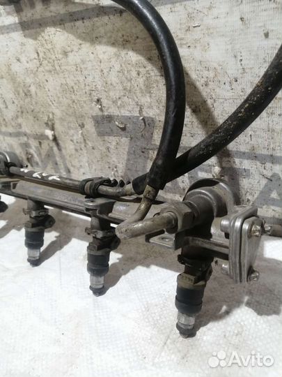 Топливная рампа Mercedes-Benz w202