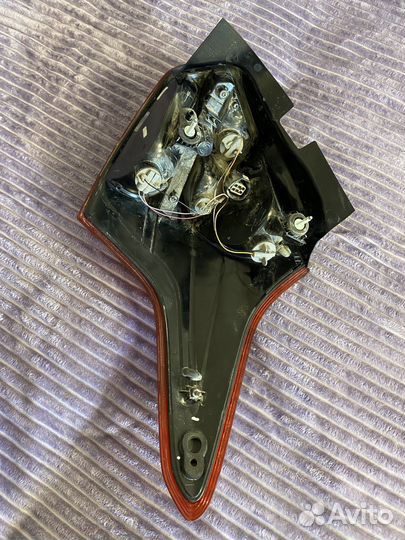 Фонарь правый Ford focus 3