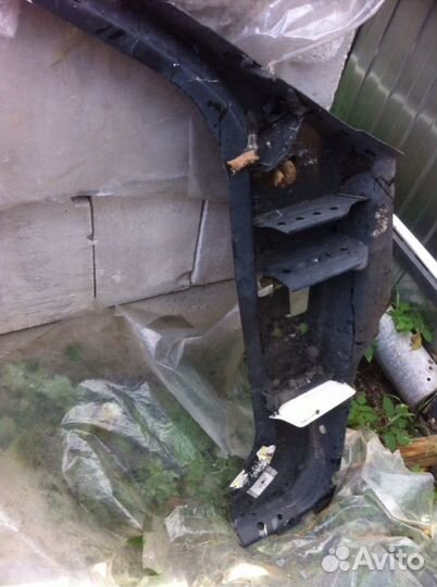 Стойка передняя левая Land Rover freelander