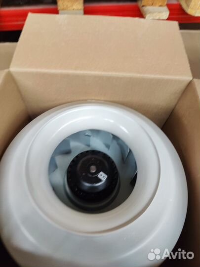 Вентилятор вытяжной канальный 200 мм