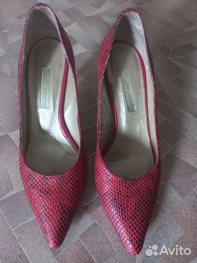 Женские вещи, размер 44-46. Бесплатно