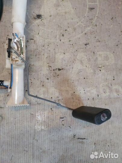 Датчик уровня топлива Renault Koleos hyoc M9R 2009